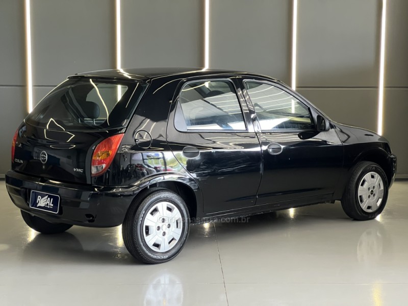 CELTA 1.0 MPFI VHC 8V GASOLINA 4P MANUAL - 2003 - SAPIRANGA