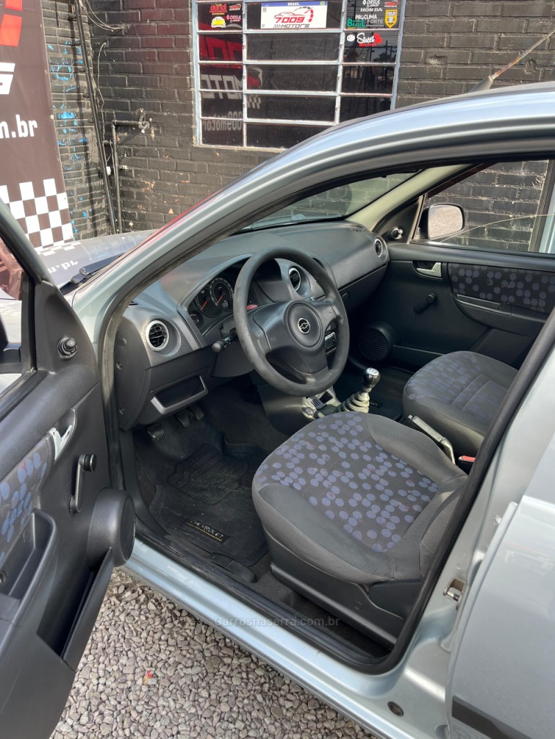 PRISMA 1.4 MPFI JOY 8V FLEX 4P MANUAL - 2009 - CAXIAS DO SUL