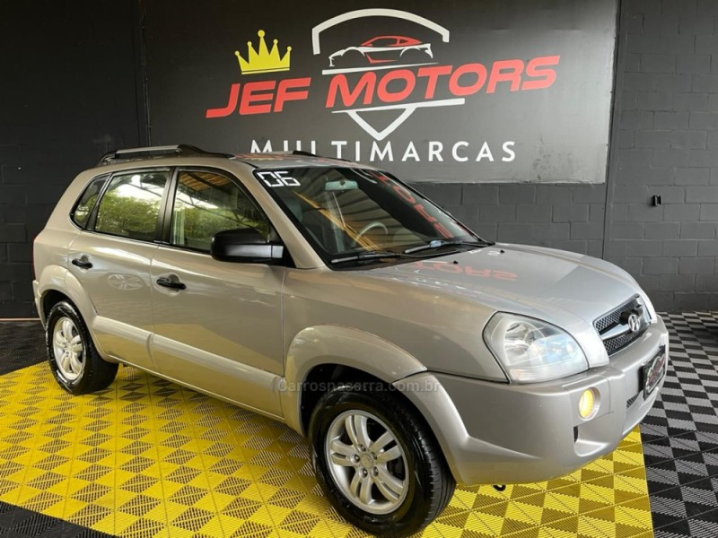 TUCSON 2.0 MPFI GL 16V 142CV 2WD GASOLINA 4P AUTOMÁTICO - 2006 - CAXIAS DO SUL