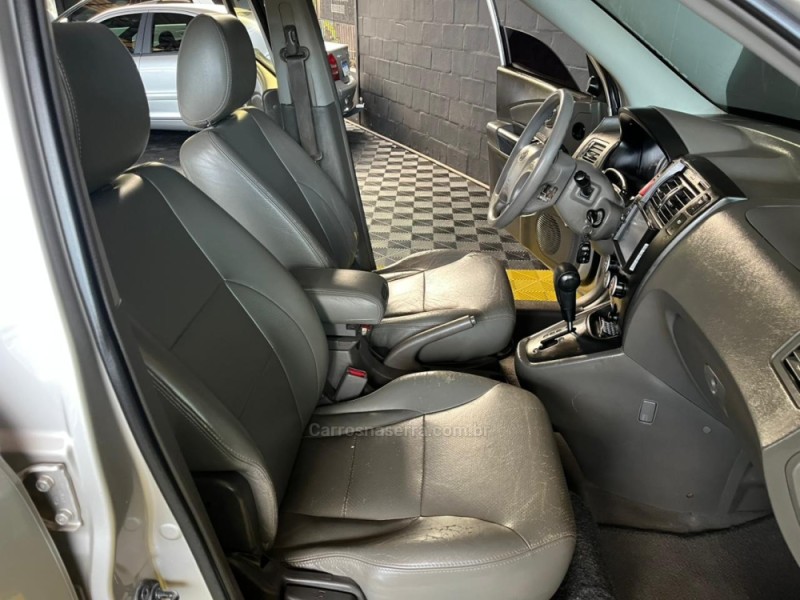 TUCSON 2.0 MPFI GL 16V 142CV 2WD GASOLINA 4P AUTOMÁTICO - 2006 - CAXIAS DO SUL