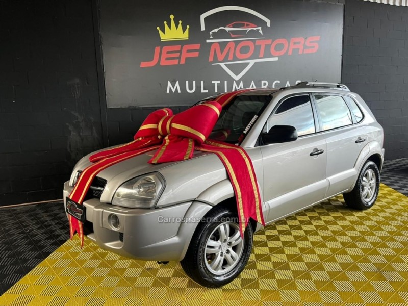 TUCSON 2.0 MPFI GL 16V 142CV 2WD GASOLINA 4P AUTOMÁTICO