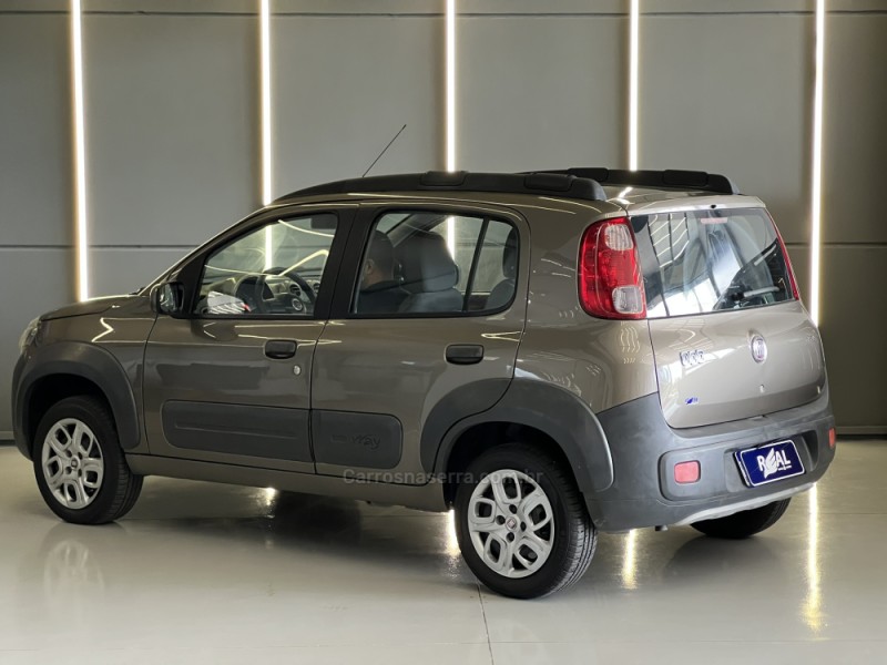 UNO 1.0 EVO WAY 8V FLEX 4P MANUAL - 2012 - SAPIRANGA