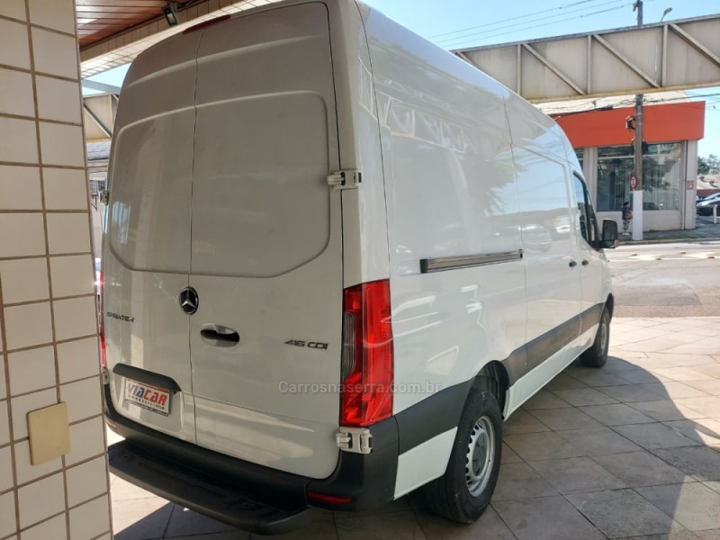 SPRINTER 2.2 FURGÃO 416 LONGO TETO ALTO DIESEL 3P MANUAL - 2022 - BENTO GONçALVES