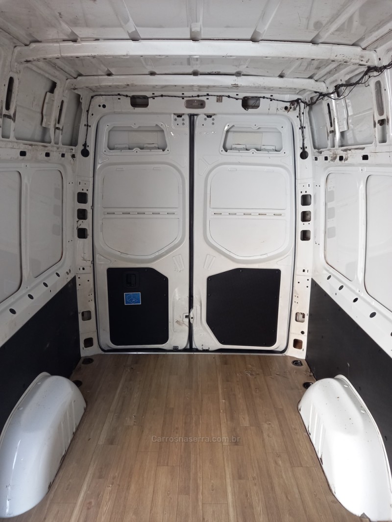 SPRINTER 2.2 FURGÃO 416 LONGO TETO ALTO DIESEL 3P MANUAL - 2022 - BENTO GONçALVES