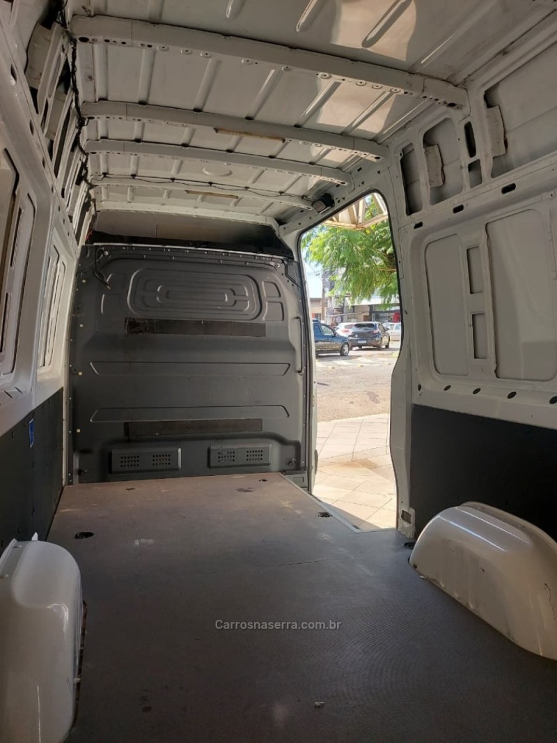 SPRINTER 2.2 FURGÃO 416 LONGO TETO ALTO DIESEL 3P MANUAL - 2022 - BENTO GONçALVES
