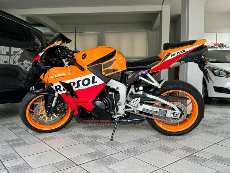 CBR 600RR REPSOL - 2013 - GUAPORé
