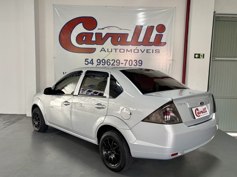 FIESTA 1.6 ROCAM SEDAN 8V FLEX 4P MANUAL - 2013 - CAXIAS DO SUL