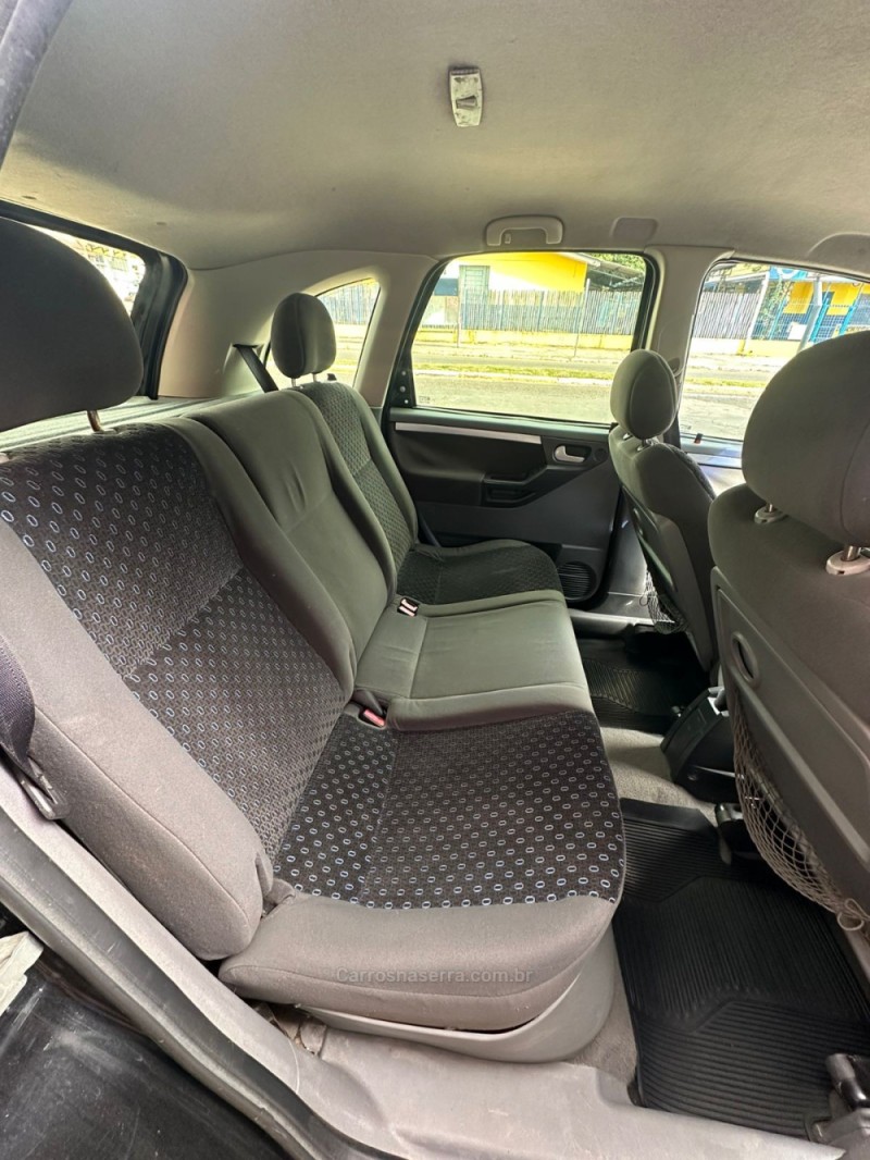 MERIVA 1.4 MPFI MAXX 8V ECONO.FLEX 4P MANUAL - 2011 - PAROBé