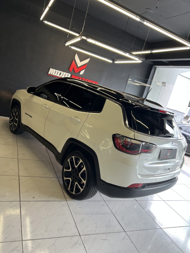 COMPASS 2.0 16V FLEX LIMITED AUTOMÁTICO - 2018 - CAXIAS DO SUL