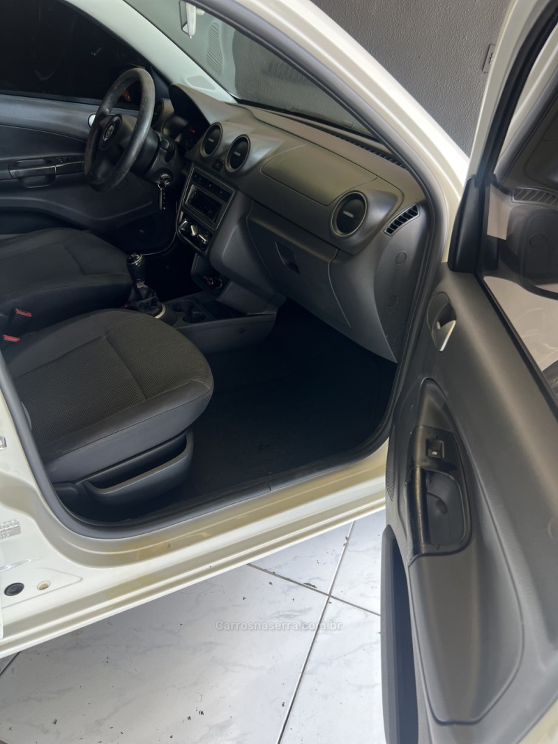 GOL 1.0 MI 8V FLEX 4P MANUAL G.VI - 2013 - CAXIAS DO SUL