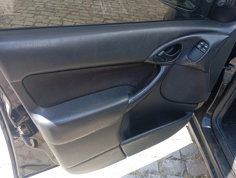 FOCUS 1.6 8V FLEX 4P MANUAL - 2007 - CAXIAS DO SUL