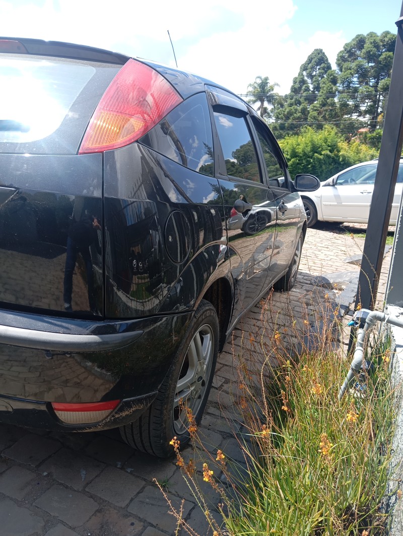 focus 1.6 8v flex 4p manual 2007 caxias do sul