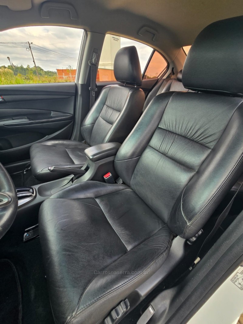 CITY 1.5 LX 16V FLEX 4P AUTOMÁTICO - 2014 - LAJEADO