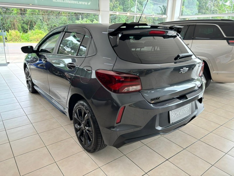 ONIX 1.0 HATCH RS 12V TURBO 4P AUTOMÁTICO - 2024 - NOVA PETRóPOLIS