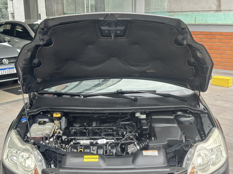FOCUS 2.0 GLX SEDAN 16V GASOLINA 4P AUTOMÁTICO - 2013 - NOVA PRATA