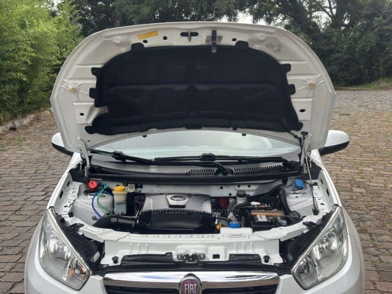 GRAND SIENA 1.6 MPI ESSENCE 16V FLEX 4P MANUAL - 2014 - NOVA PRATA