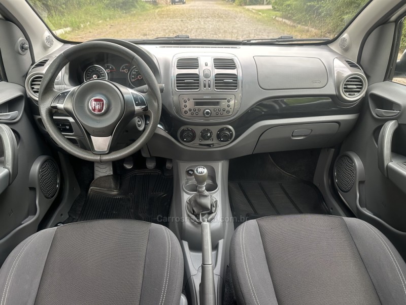 GRAND SIENA 1.6 MPI ESSENCE 16V FLEX 4P MANUAL - 2014 - NOVA PRATA