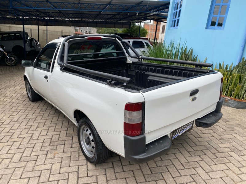 COURIER 1.6 L 8V FLEX MANUAL - 2012 - CANELA