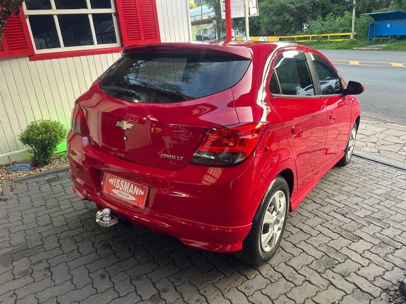 ONIX 1.4 MPFI LT 8V FLEX 4P MANUAL - 2013 - TRêS COROAS