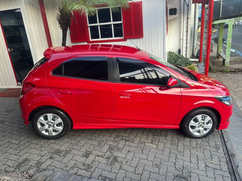 ONIX 1.4 MPFI LT 8V FLEX 4P MANUAL - 2013 - TRêS COROAS