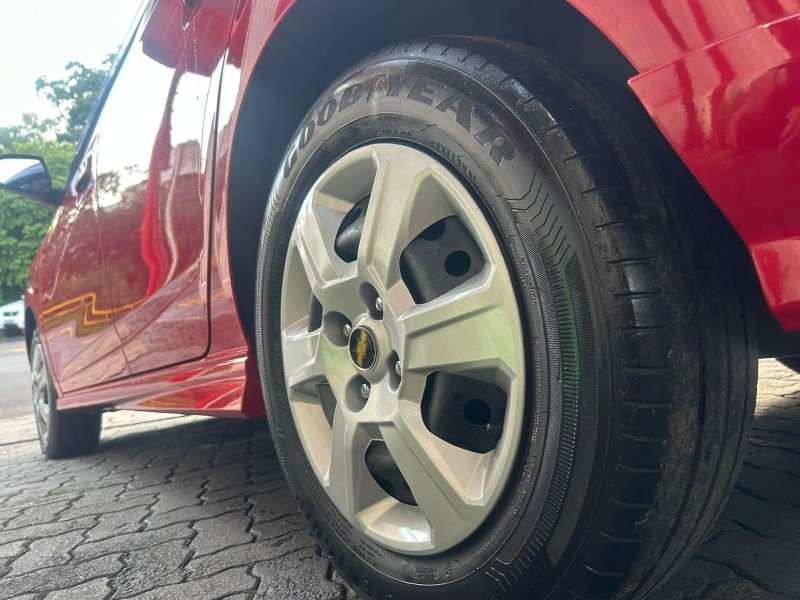 ONIX 1.4 MPFI LT 8V FLEX 4P MANUAL - 2013 - TRêS COROAS