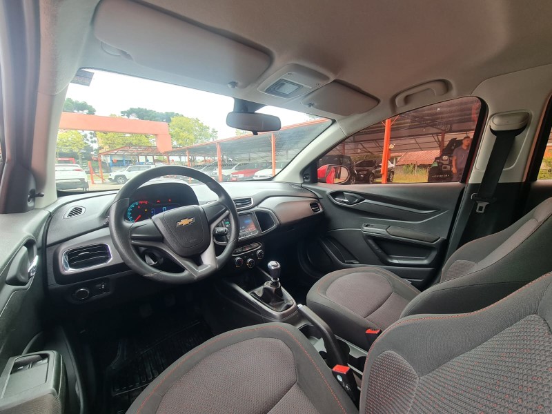 ONIX 1.4 MPFI LT 8V FLEX 4P MANUAL - 2015 - CANELA