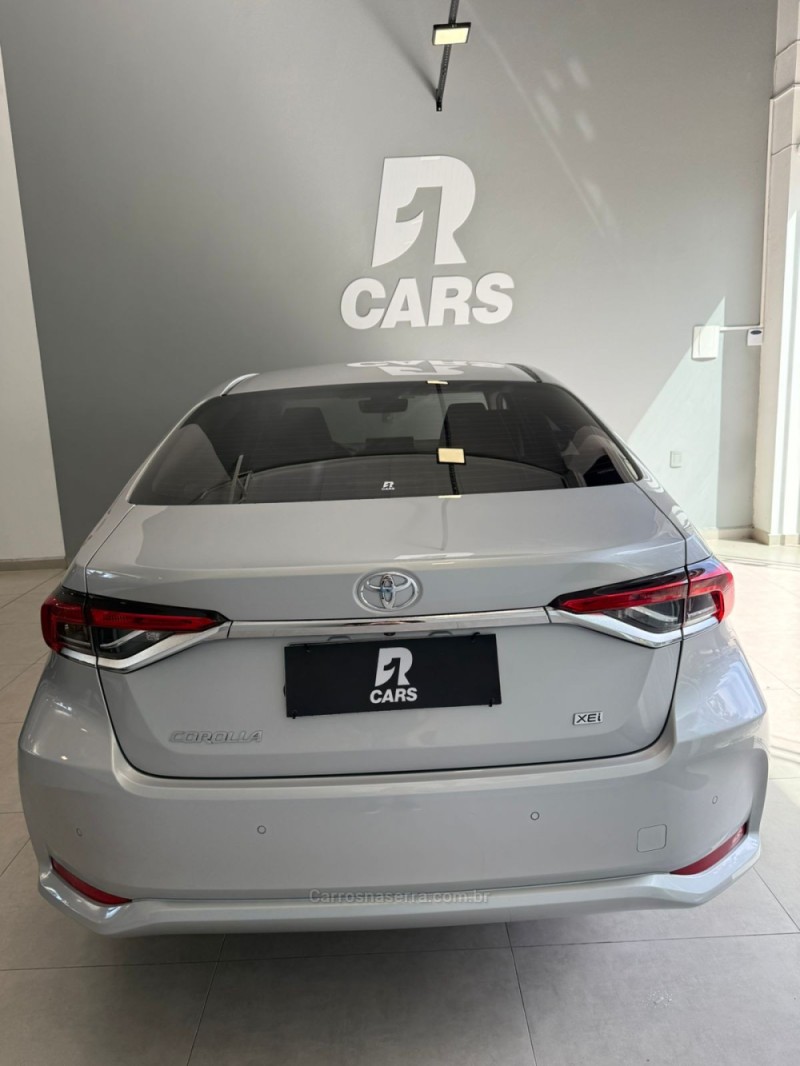 COROLLA 2.0 XEI 16V FLEX 4P AUTOMÁTICO - 2024 - LAJEADO