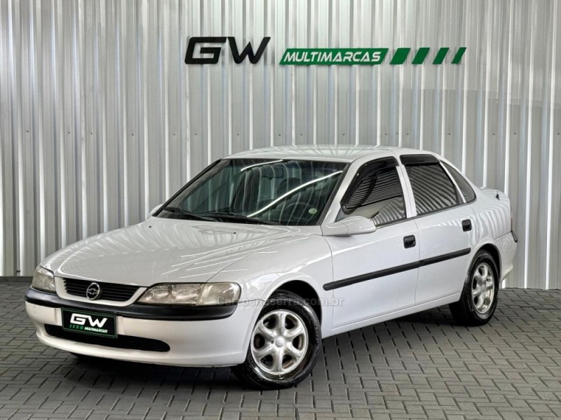 VECTRA 2.2 MPFI GLS 8V GASOLINA 4P MANUAL