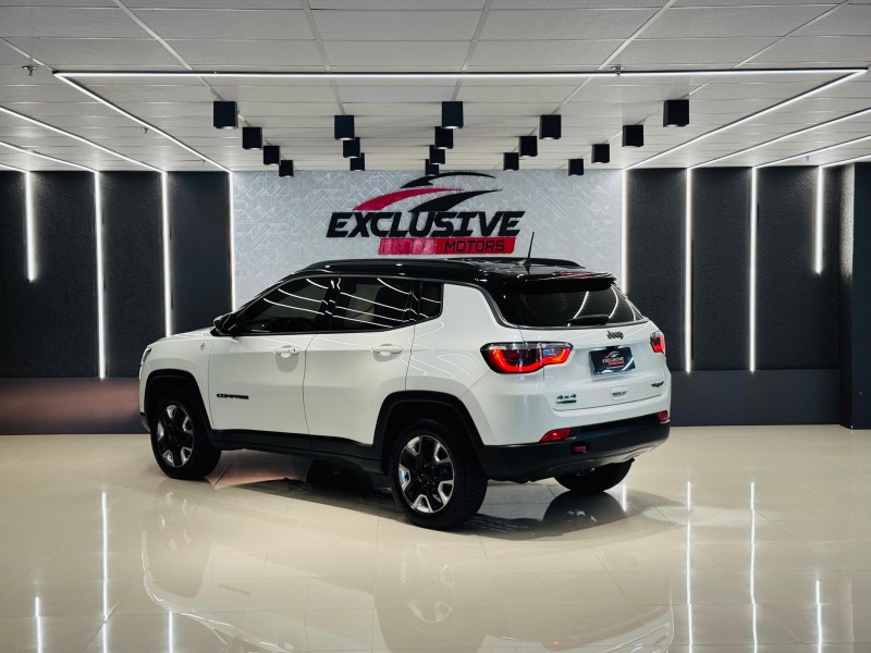 COMPASS 2.0 16V DIESEL TRAILHAWK 4X4 AUTOMÁTICO - 2019 - CAXIAS DO SUL