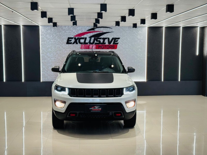 COMPASS 2.0 16V DIESEL TRAILHAWK 4X4 AUTOMÁTICO - 2019 - CAXIAS DO SUL