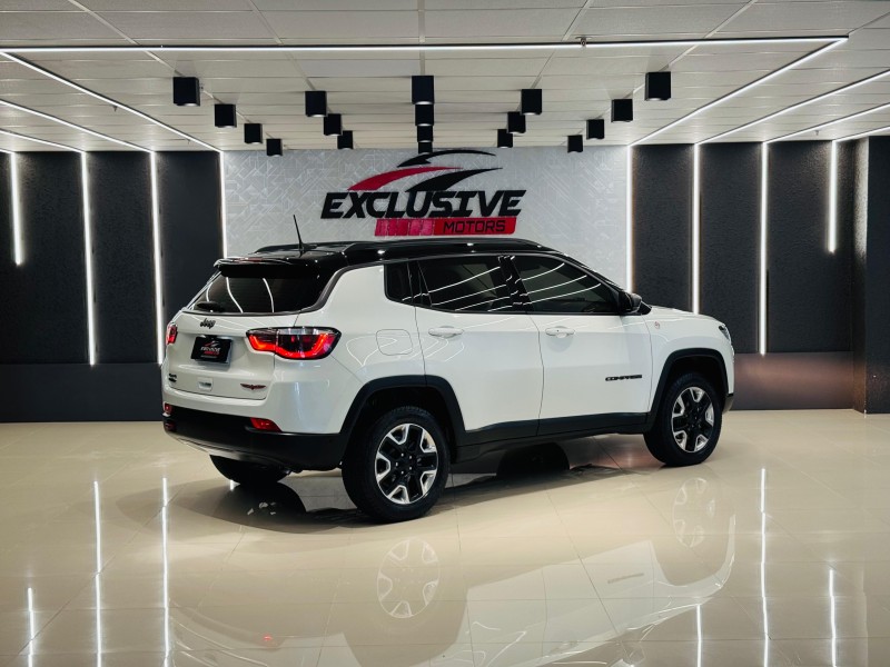 COMPASS 2.0 16V DIESEL TRAILHAWK 4X4 AUTOMÁTICO - 2019 - CAXIAS DO SUL