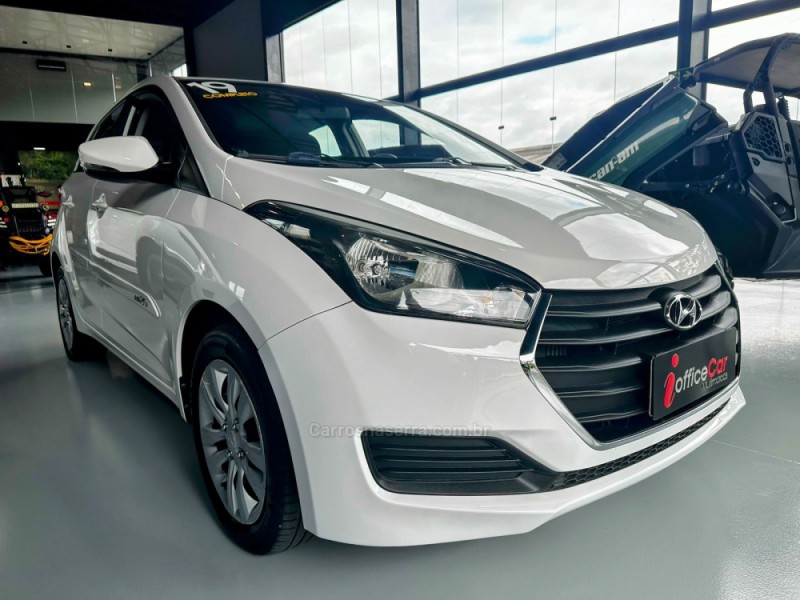 HB20 1.0 COMFORT PLUS 12V TURBO FLEX 4P MANUAL - 2018 - TRêS COROAS
