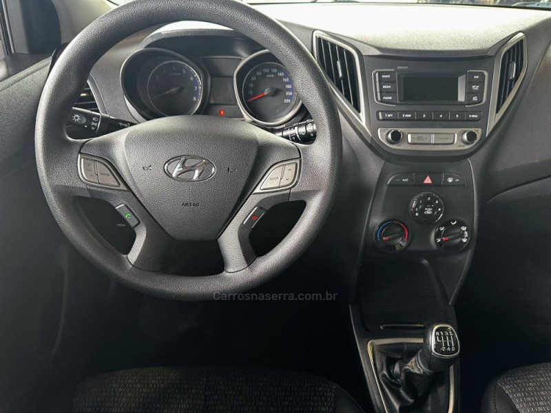 HB20 1.0 COMFORT PLUS 12V TURBO FLEX 4P MANUAL - 2018 - TRêS COROAS