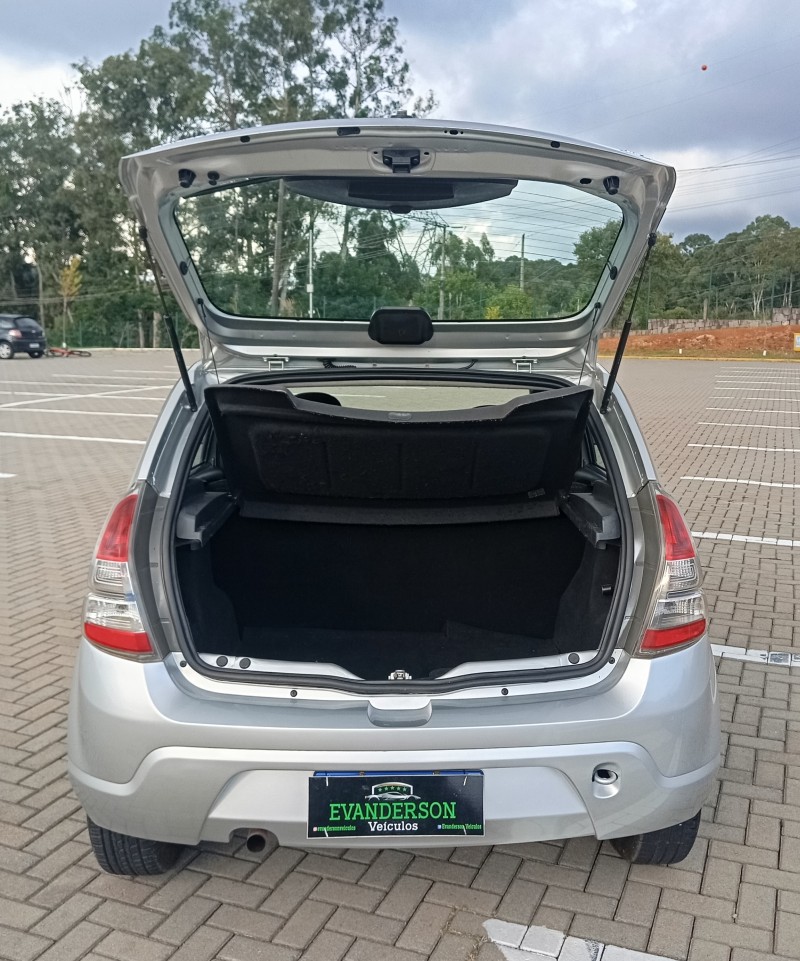 SANDERO 1.6 EXPRESSION 8V FLEX 4P MANUAL - 2014 - CAXIAS DO SUL