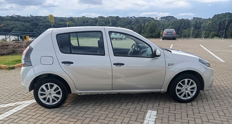 SANDERO 1.6 EXPRESSION 8V FLEX 4P MANUAL - 2014 - CAXIAS DO SUL