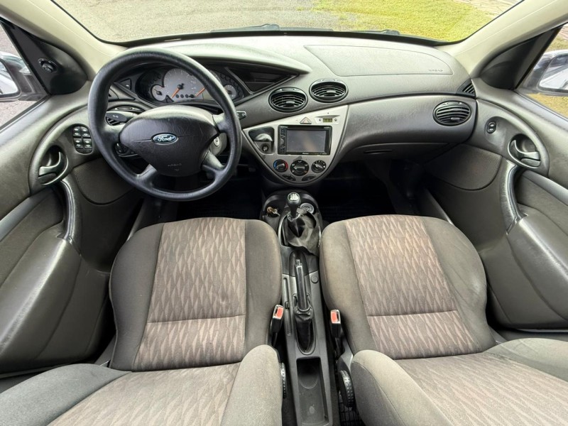 FOCUS 1.6 8V GASOLINA 4P MANUAL - 2006 - FARROUPILHA