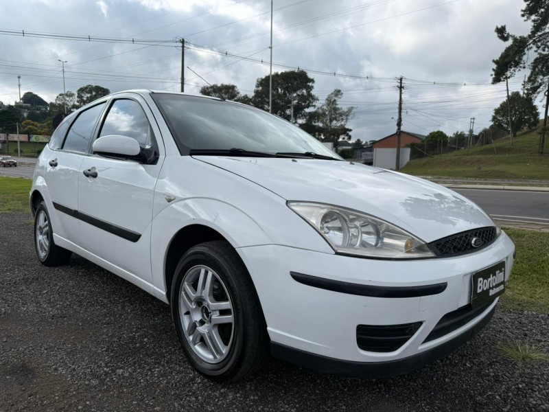 FOCUS 1.6 8V GASOLINA 4P MANUAL - 2006 - FARROUPILHA