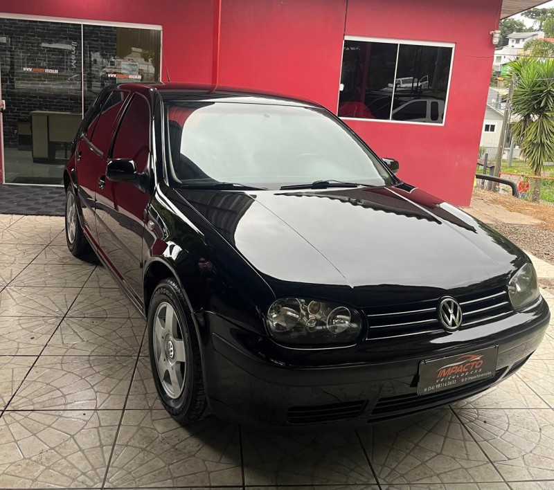 GOLF 2.0 MI 8V GASOLINA 4P MANUAL - 2004 - CAXIAS DO SUL