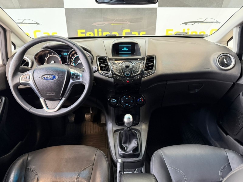 FIESTA 1.6 TITANIUM HATCH 16V FLEX 4P MANUAL - 2015 - CAXIAS DO SUL