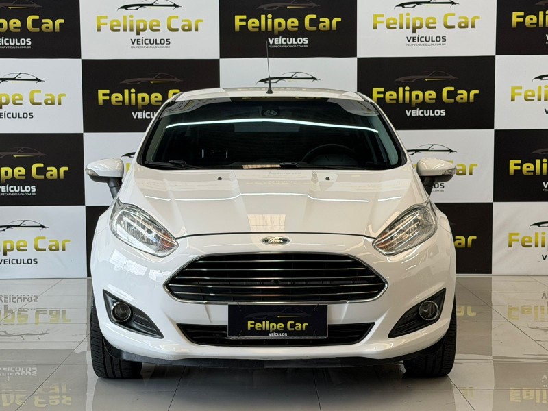 FIESTA 1.6 TITANIUM HATCH 16V FLEX 4P MANUAL - 2015 - CAXIAS DO SUL