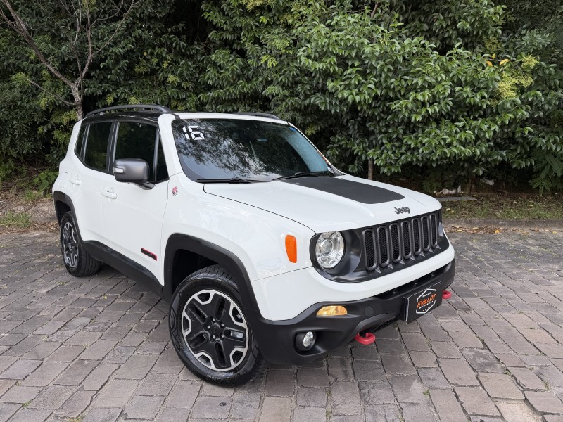 RENEGADE 2.0 16V TURBO DIESEL TRAILHAWK 4P 4X4 AUTOMÁTICO - 2016 - CAXIAS DO SUL