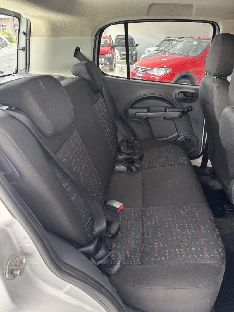 UNO 1.0 EVO VIVACE 8V FLEX 4P MANUAL - 2014 - VILA FLORES