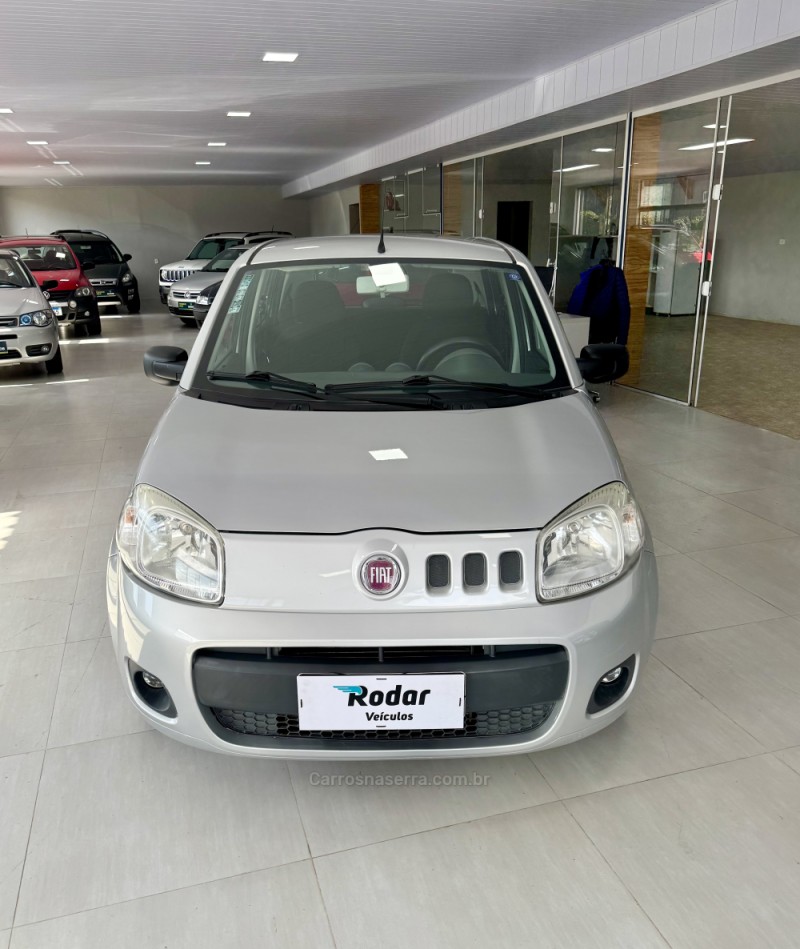 UNO 1.0 EVO VIVACE 8V FLEX 4P MANUAL - 2014 - VILA FLORES