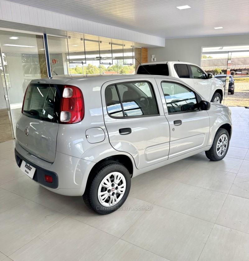 UNO 1.0 EVO VIVACE 8V FLEX 4P MANUAL - 2014 - VILA FLORES