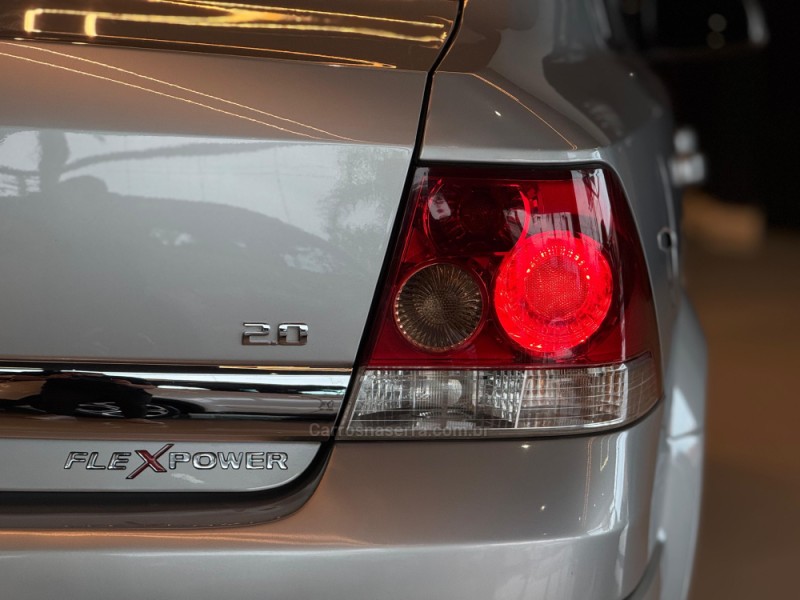 VECTRA 2.0 MPFI ELEGANCE 8V 140CV FLEX 4P MANUAL - 2011 - DOIS IRMãOS