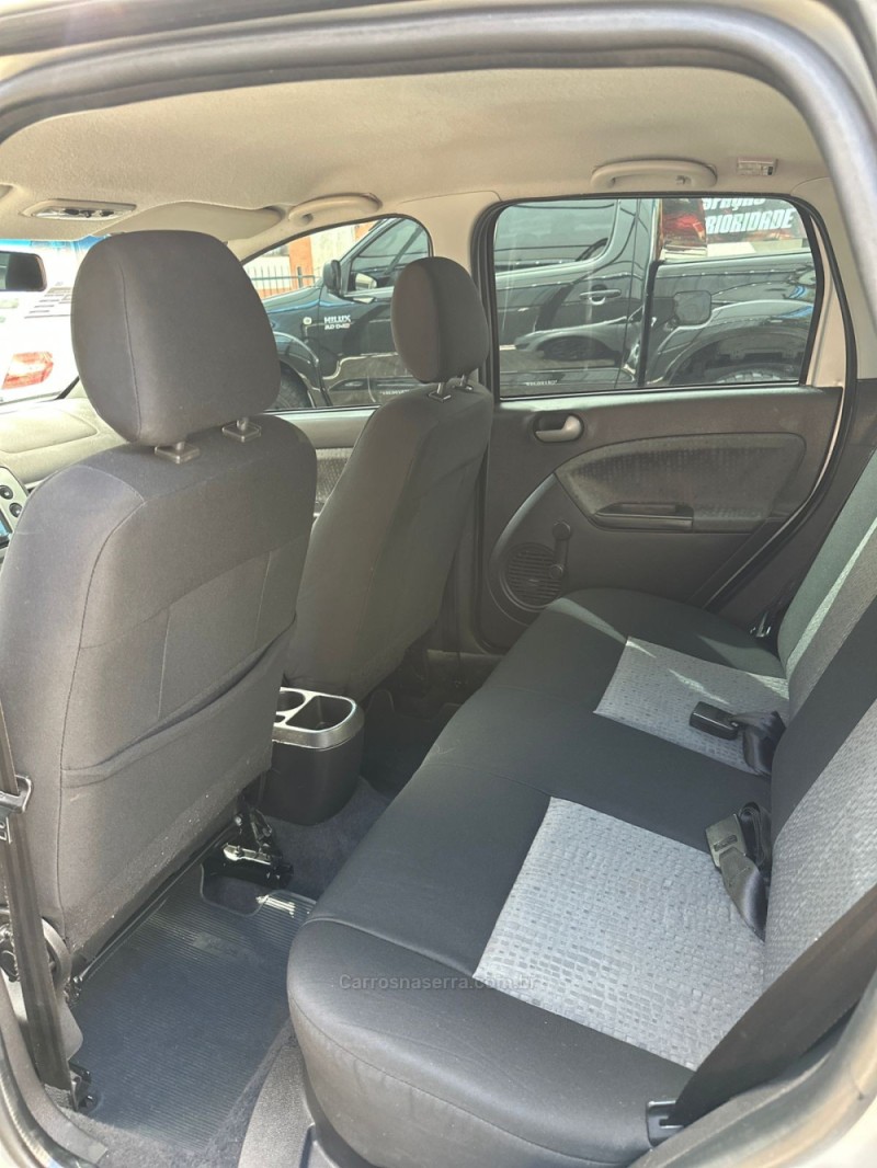 FIESTA 1.6 ROCAM SE SEDAN 8V FLEX 4P MANUAL - 2012 - PASSO FUNDO