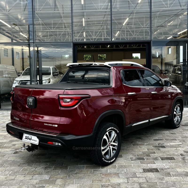 TORO 2.0 16V TURBO DIESEL VOLCANO AT9 4X4 AUTOMÁTICO - 2017 - VACARIA