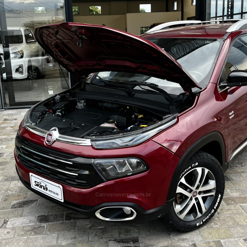 TORO 2.0 16V TURBO DIESEL VOLCANO AT9 4X4 AUTOMÁTICO - 2017 - VACARIA