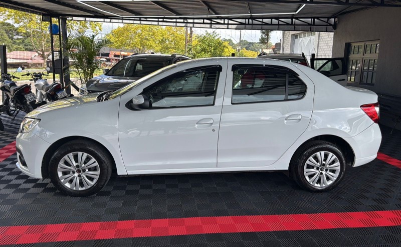 LOGAN 1.0 ZEN 12V FLEX 4P MANUAL - 2022 - CANELA