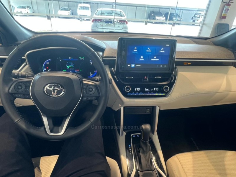 COROLLA 2.0 CROSS XRX 16V FLEX 4P AUTOMÁTICO - 2024 - BENTO GONçALVES